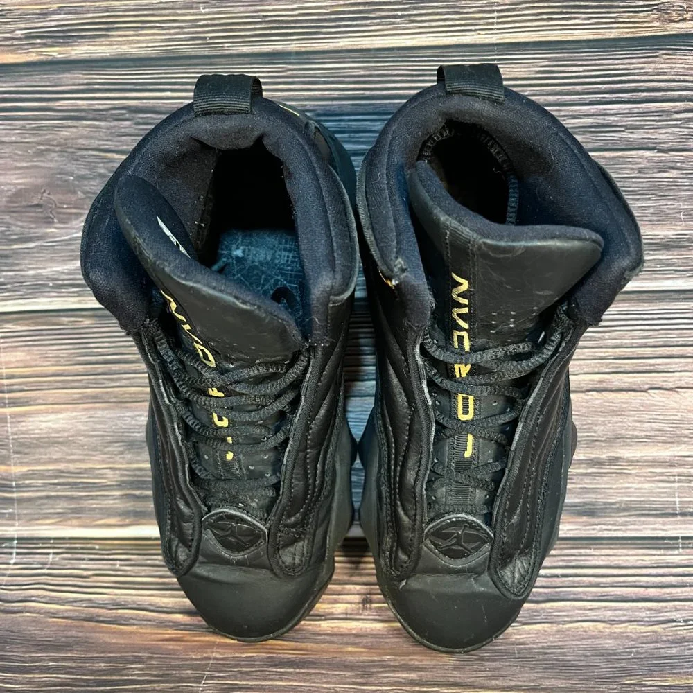 Jordan‎ Pro Strong Youth Basketball Black Shoes
